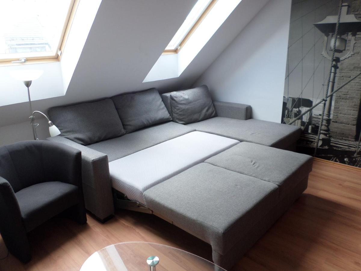 SárvárCecilia Apartman公寓 外观 照片